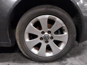 Used Set of wheels + tyres Opel Insignia 2.0 CDTI 16V 130 Ecotec Price on request offered by Autohandel-Smet Gebroeders NV