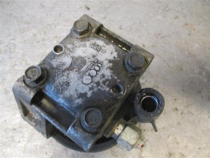 Usagé Pompe de direction Jaguar S-type (X200) 2.5 V6 24V Prix sur demande proposé par Autohandel-Smet Gebroeders NV