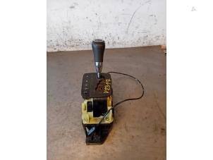 Used Gear stick Mercedes B (W245,242) 2.0 B-180 CDI 16V Price on request offered by Autohandel-Smet Gebroeders NV