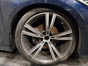 Used Wheel + tyre BMW 4 serie (G23/83) 420i 2.0 TwinPower Turbo 16V Price on request offered by Autohandel-Smet Gebroeders NV
