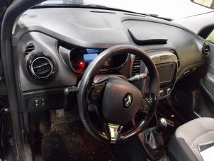Usados Airbag set + dashboard Renault Captur (2R) 0.9 Energy TCE 12V Precio de solicitud ofrecido por Autohandel-Smet Gebroeders NV