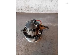 Used Heating and ventilation fan motor Mercedes Vito Tourer (447.7) 2.2 114 CDI 16V Price on request offered by Autohandel-Smet Gebroeders NV