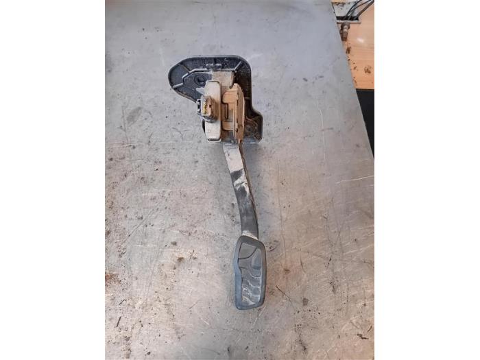 Begagnade Gaspedalsensor Ford Transit Custom 2.2 TDCi 16V Pris på förfrågan erbjuds av Autohandel-Smet Gebroeders NV