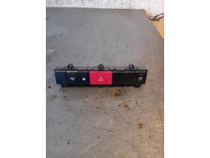 Used Panic lighting switch Citroen Jumper (U9) 2.2 Blue HDi 140 Price on request offered by Autohandel-Smet Gebroeders NV