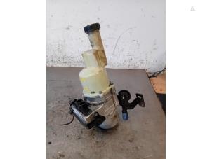 Used Power steering pump Citroen Jumpy 2.0 Blue HDI 145 Price on request offered by Autohandel-Smet Gebroeders NV