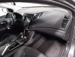 Usados Airbag set + dashboard Hyundai i40 (VFA) Precio de solicitud ofrecido por Autohandel-Smet Gebroeders NV