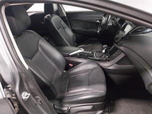 Used Seat, left Hyundai i40 (VFA) Price on request offered by Autohandel-Smet Gebroeders NV