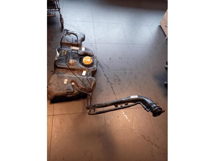 Używane Zbiornik Citroen DS5 (KD/KF) 2.0 HDiF 16V Cena na żądanie oferowane przez Autohandel-Smet Gebroeders NV