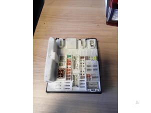 Used Fuse box Nissan NV 400 (M9J) 2.3 dCi 100 16V Price on request offered by Autohandel-Smet Gebroeders NV
