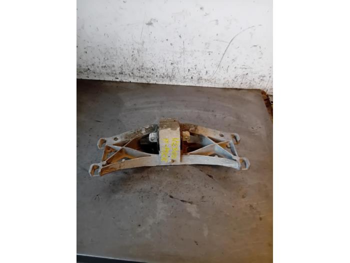 Engine mount Jaguar F-Pace, 2015 / 2025 2.0 D 180 16V, SUV, Diesel, 1.999cc, 132kW (179pk), RWD, 204DTH, 2018-11 (Used)