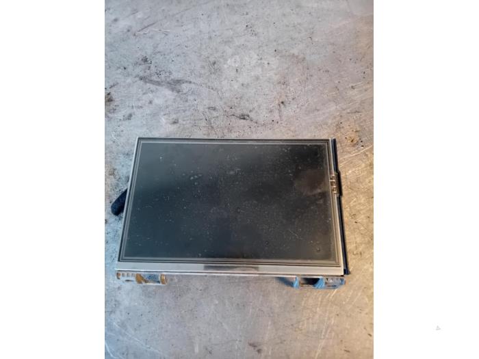 Begagnade Navigeringsdisplay Peugeot 2008 (CU) 1.2 Vti 12V PureTech 82 Pris på förfrågan erbjuds av Autohandel-Smet Gebroeders NV