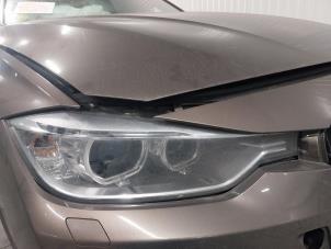 Used Headlight, right BMW 3 serie (F30) 320d 2.0 16V EfficientDynamicsEdition Price on request offered by Autohandel-Smet Gebroeders NV