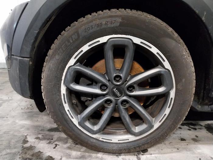 Begagnade Hjul + vinterdäck Mini Countryman (R60) 1.6 16V Cooper Pris på förfrågan erbjuds av Autohandel-Smet Gebroeders NV