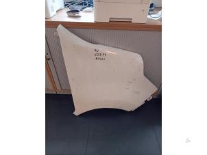Used Front wing, right Nissan NV 400 (M9J) 2.3 dCi 100 16V Price on request offered by Autohandel-Smet Gebroeders NV