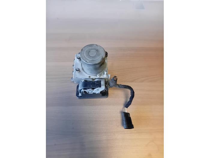 Usagé Bloc ABS Peugeot Boxer (U9) 2.0 BlueHDi 130 Prix sur demande proposé par Autohandel-Smet Gebroeders NV