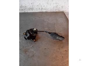 Used Throttle pedal position sensor Nissan NT 400 Cabstar 3.0 DCI 35.13 Price on request offered by Autohandel-Smet Gebroeders NV
