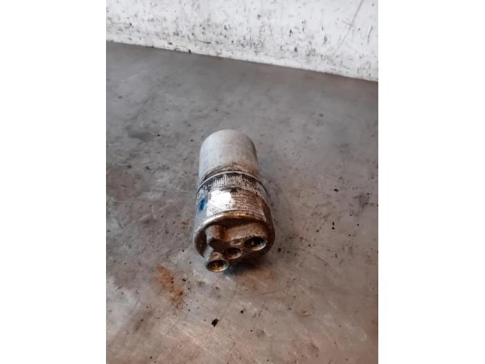 Usagé Déshydrateur clim Opel Vivaro 2.0 CDTI Prix sur demande proposé par Autohandel-Smet Gebroeders NV