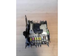 Used Fuse box Peugeot 308 SW (L4/L9/LC/LJ/LR) Price on request offered by Autohandel-Smet Gebroeders NV