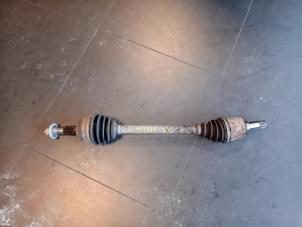 Used Front drive shaft, left Citroen Jumper (U9) 2.2 HDi 110 Euro 5 Price on request offered by Autohandel-Smet Gebroeders NV