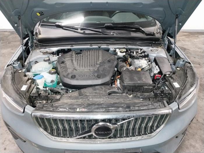 Used Engine Volvo XC40 (XZ) 1.5 T4 Plug-in Hybrid 12V Price on request offered by Autohandel-Smet Gebroeders NV
