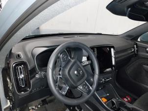 Usados Airbag set + dashboard Volvo XC40 (XZ) 1.5 T3 Plug-in Hybrid 12V Precio de solicitud ofrecido por Autohandel-Smet Gebroeders NV
