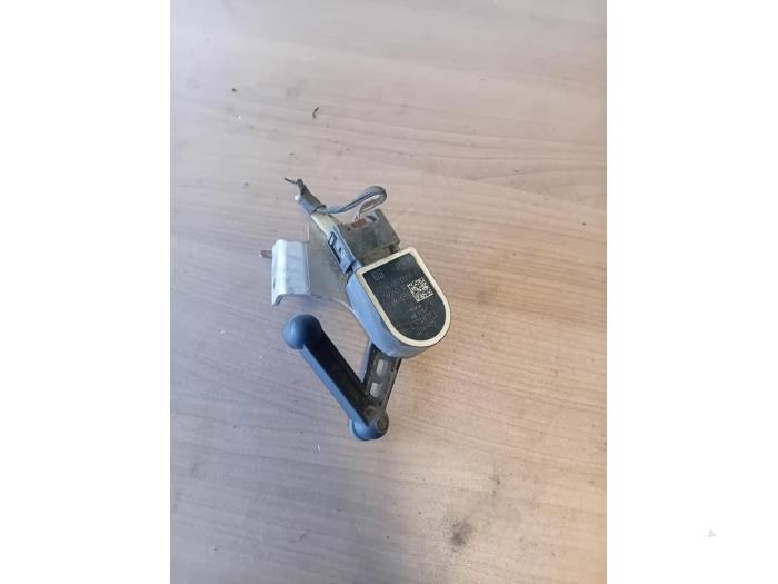 Gebrauchte Stabilisierung Regelsensor BMW 5 serie (G30) 523i 2.0 TwinPower Turbo 16V Preis auf Anfrage angeboten von Autohandel-Smet Gebroeders NV