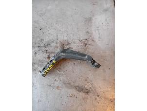 Used Front door hinge, right Peugeot Expert (VA/VB/VE/VF/VY) 2.0 Blue HDi 120 16V Price on request offered by Autohandel-Smet Gebroeders NV