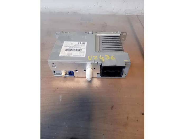 Używane Radio Peugeot Expert (V1/VA/VB/VE/VF/VT/VY) 2.0 Blue HDi 120 16V Cena na żądanie oferowane przez Autohandel-Smet Gebroeders NV