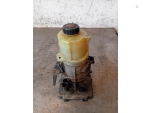 Used Power steering pump Fiat Talento 1.6 EcoJet BiTurbo 145 Price on request offered by Autohandel-Smet Gebroeders NV