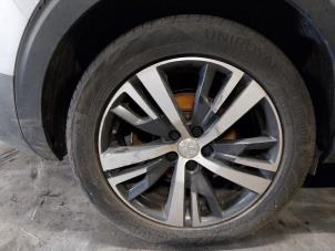 Gebrauchte Felgen Set + Reifen Peugeot 5008 II (M4/MC/MJ/MR) 1.6 BlueHDi 115 Preis auf Anfrage angeboten von Autohandel-Smet Gebroeders NV