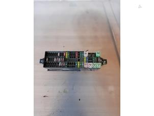 Used Fuse box Volkswagen Polo V (6R) 1.4 TDI Price on request offered by Autohandel-Smet Gebroeders NV