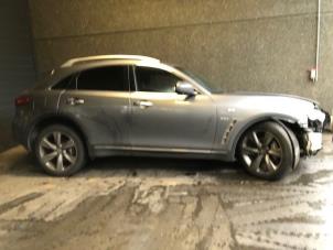 Used Front door 4-door, right Infiniti QX70 3.0d V6 AWD Price on request offered by Autohandel-Smet Gebroeders NV