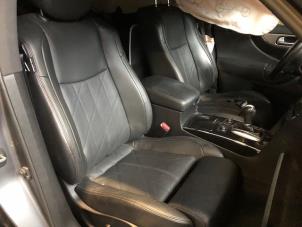 Used Set of upholstery (complete) Infiniti QX70 3.0d V6 AWD Price on request offered by Autohandel-Smet Gebroeders NV