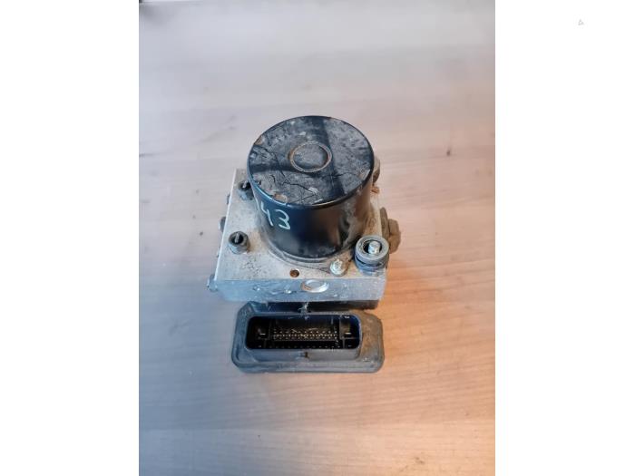 Begagnade ABS-pump Fiat 500 (312) 1.2 Pris på förfrågan erbjuds av Autohandel-Smet Gebroeders NV