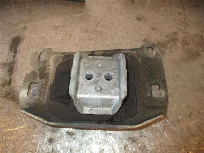 Used Engine mount Citroen Berlingo 1.5 BlueHDi 75 Price on request offered by Autohandel-Smet Gebroeders NV