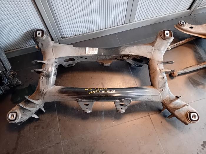 Gebrauchte Hintergabel BMW 1 serie (F20) 118i 1.5 TwinPower 12V Preis auf Anfrage angeboten von Autohandel-Smet Gebroeders NV