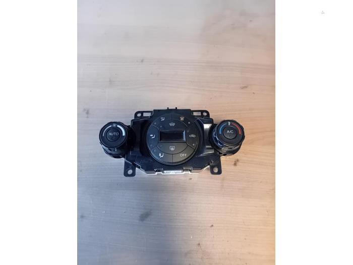 Gebrauchte Klimabedienteil Ford Fiesta 6 (JA8) 1.0 EcoBoost 12V 100 Preis auf Anfrage angeboten von Autohandel-Smet Gebroeders NV