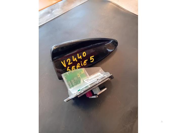 Gebrauchte Antena BMW 5 serie Touring (F11) 520d 16V Preis auf Anfrage angeboten von Autohandel-Smet Gebroeders NV
