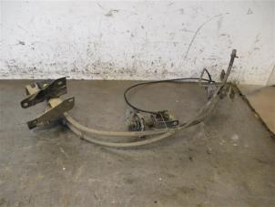 Used Spare wheel mechanism Citroen Jumper (U9) 2.2 Blue HDi 140 Price on request offered by Autohandel-Smet Gebroeders NV
