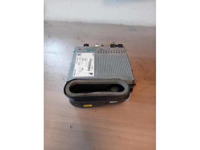 Używane Modul nawigacji Landrover Discovery Sport (LC) 2.0 eD4 150 16V Cena na żądanie oferowane przez Autohandel-Smet Gebroeders NV