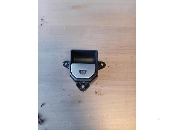 Używane Przelacznik hamulca postojowego Landrover Range Rover Evoque (LVJ/LVS) 2.0 eD 150 16V Cena na żądanie oferowane przez Autohandel-Smet Gebroeders NV