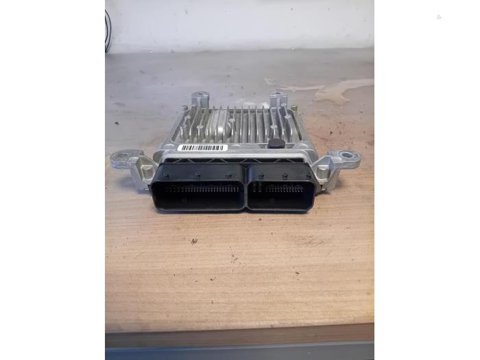 Used Engine management computer Infiniti Q50 (V37) 2.2 D Price on request offered by Autohandel-Smet Gebroeders NV