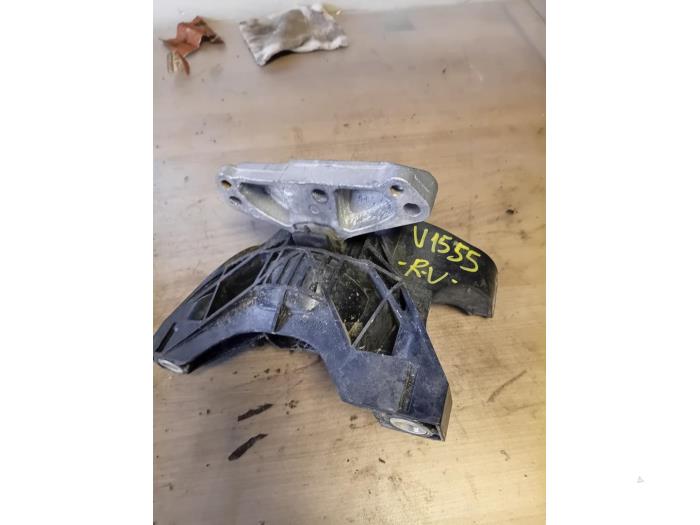 Used Engine mount Citroen Berlingo 1.5 BlueHDi 75 Price on request offered by Autohandel-Smet Gebroeders NV