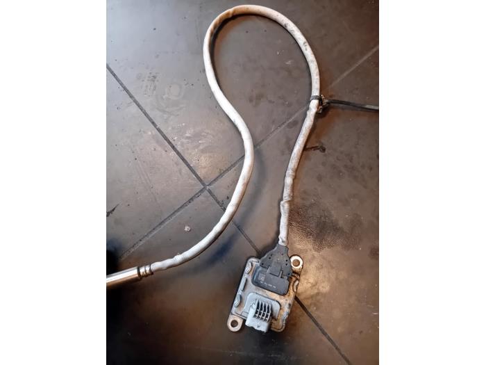 Begagnade NOx-sensor Opel Vivaro 2.0 CDTI 177 Pris på förfrågan erbjuds av Autohandel-Smet Gebroeders NV
