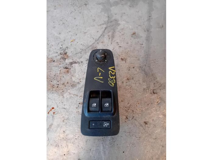 Usados Interruptor combinado de ventanillas Peugeot Boxer (U9) 2.0 BlueHDi 130 Precio de solicitud ofrecido por Autohandel-Smet Gebroeders NV