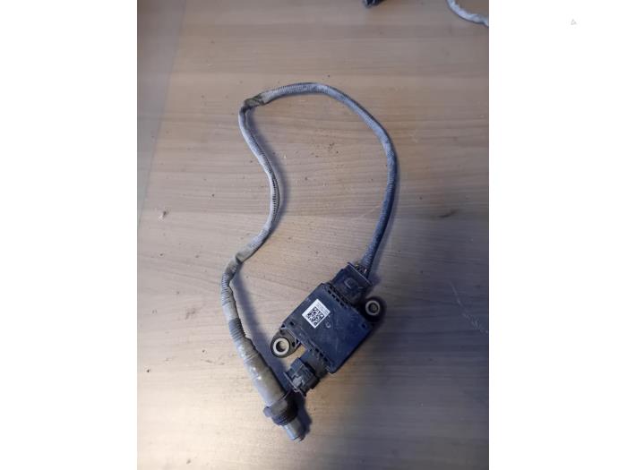 Begagnade NOx-sensor Renault Master III (FV) Pris på förfrågan erbjuds av Autohandel-Smet Gebroeders NV