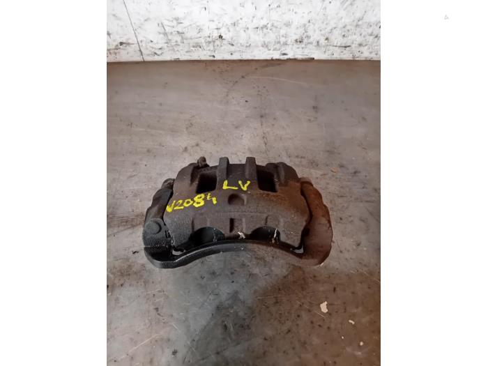 Gebrauchte Bremszange links vorne Hyundai H-300 2.5 CRDi Preis auf Anfrage angeboten von Autohandel-Smet Gebroeders NV