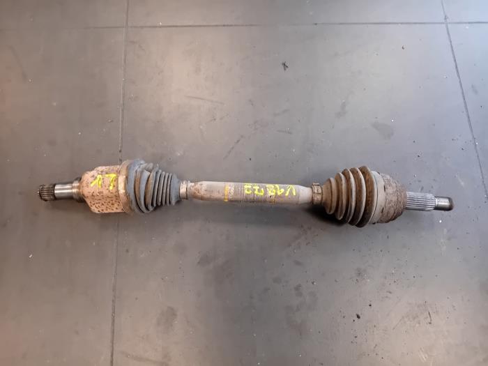 Gebrauchte Antriebswelle links vorne Ford Transit Courier Preis auf Anfrage angeboten von Autohandel-Smet Gebroeders NV