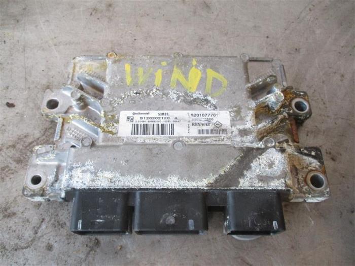 Used Engine management computer Renault Wind (EN/E4) Price on request offered by Autohandel-Smet Gebroeders NV