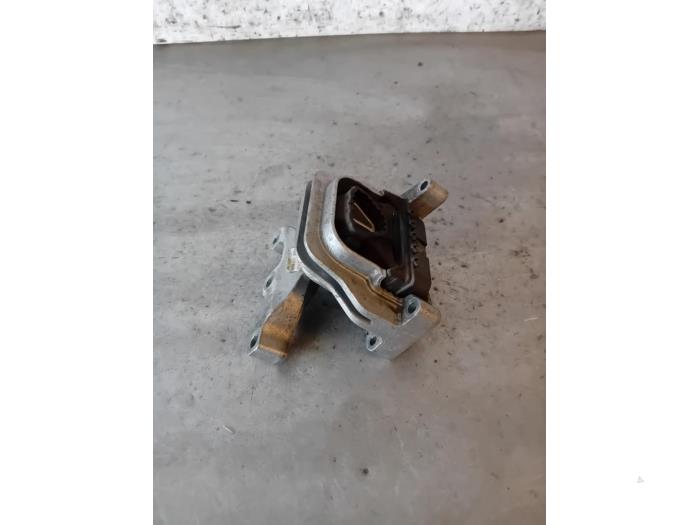 Engine mount Volkswagen Polo V (6R), 2009 / 2017 1.4 TDI, Hatchback, Diesel, 1.422cc, 55kW (75pk), FWD, CUSA; CYZB, 2014-03 / 2017-10 (Used)